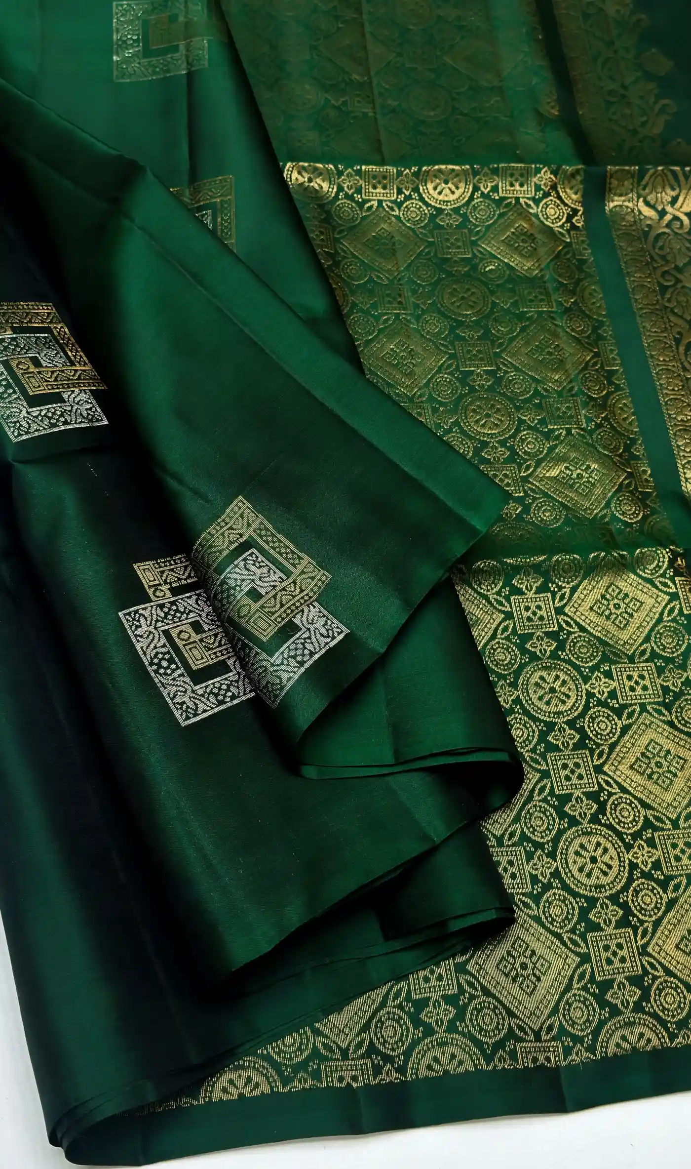 Kanchipuram Geometric Box and Square Zari Motifs Soft Silk Saree